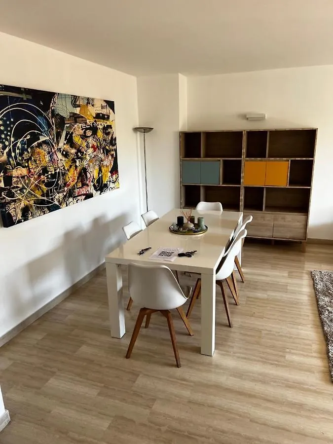 Apartment Top-Of-Range Appartment Of 90M2 & 20M2 Of Sunny Terrace, 2Min From Sea Antibes